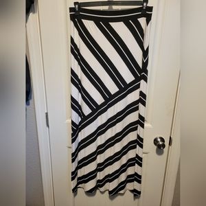 WHBM MAXI SKIRT